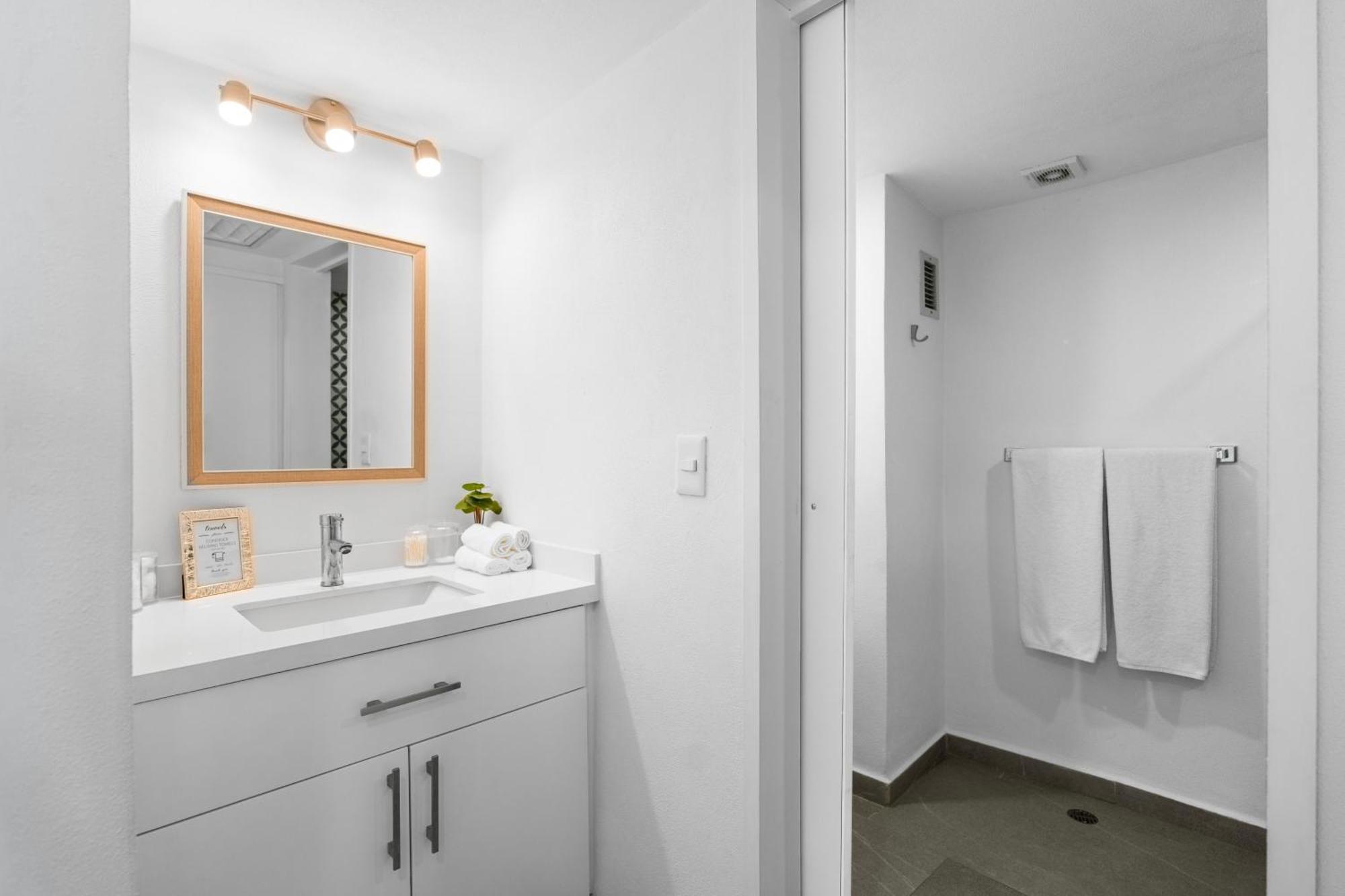 Luxury Condo Just Steps Away From The Beach! Puerto Vallarta Esterno foto